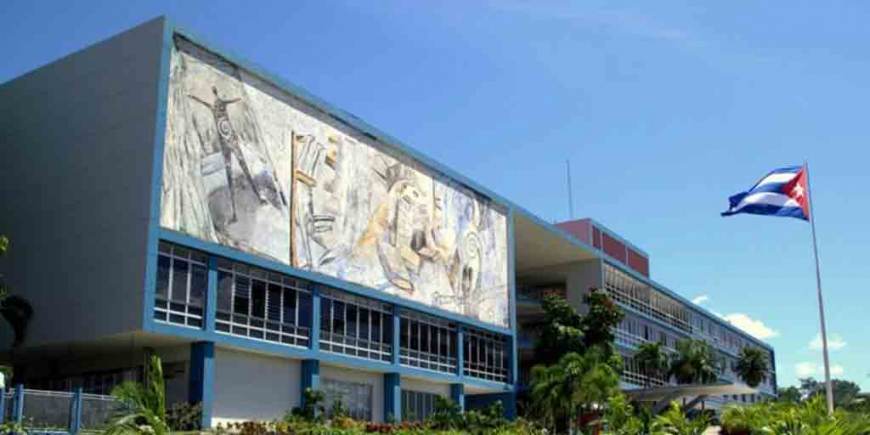 Universidad de Oriente en Cuba aguza miradas al devenir de 75 años
