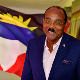 Felicita Cuba a reelecto mandatario de Antigua y Barbuda