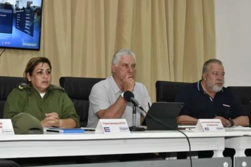 Presidente de Cuba evalúa acciones para enfrentar incendio