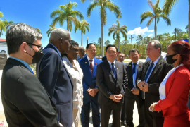 Dirigente parlamentario vietnamita recorre Santiago de Cuba