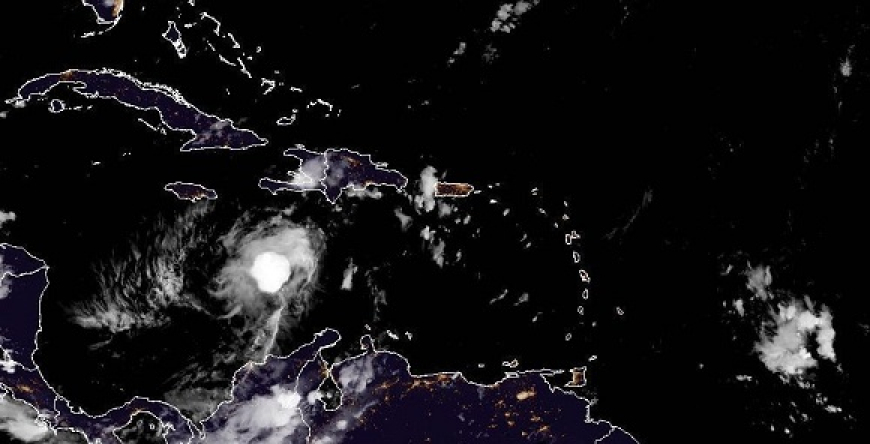 Ian avanza en el Caribe con peligro para Cuba, Jamaica e Islas Caimán