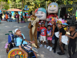 Parque de los sueños festeja con los niños de la educación especial