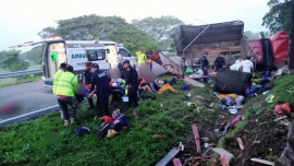 Llegan a Cuba cadáveres migrantes fallecidas en accidente en México