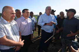 Presidente cubano evalúa prioridades de trabajo en Holguín
