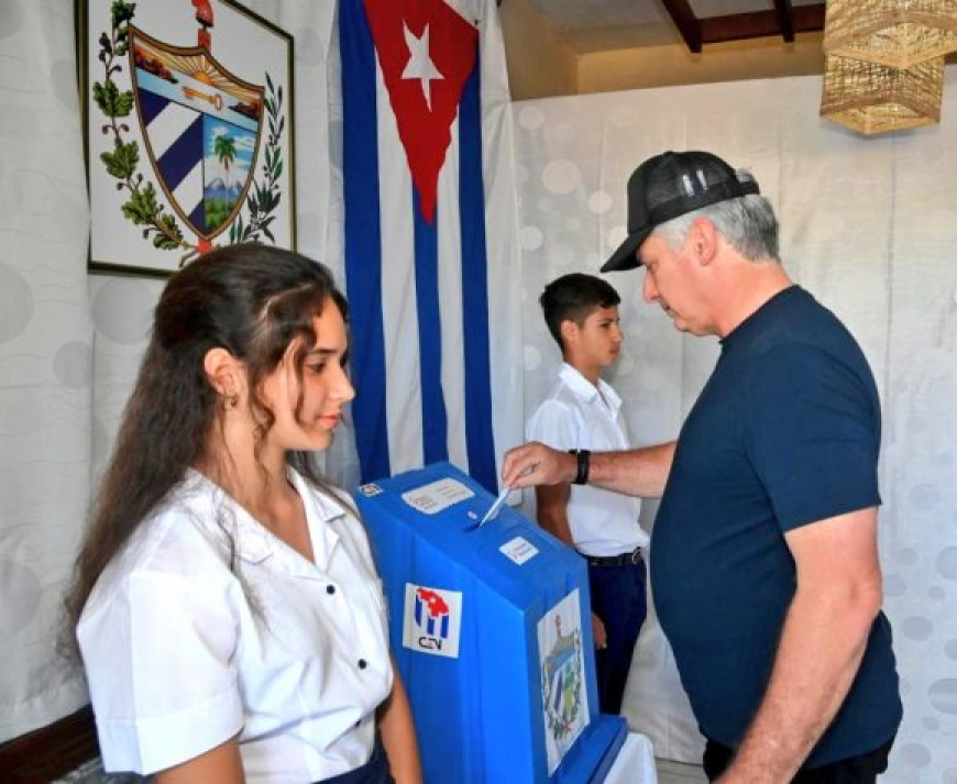 Presidente cubano ejerce su derecho al voto en elecciones generales