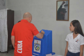 Dirigente partidista en Cuba resalta la alegría en jornada electoral