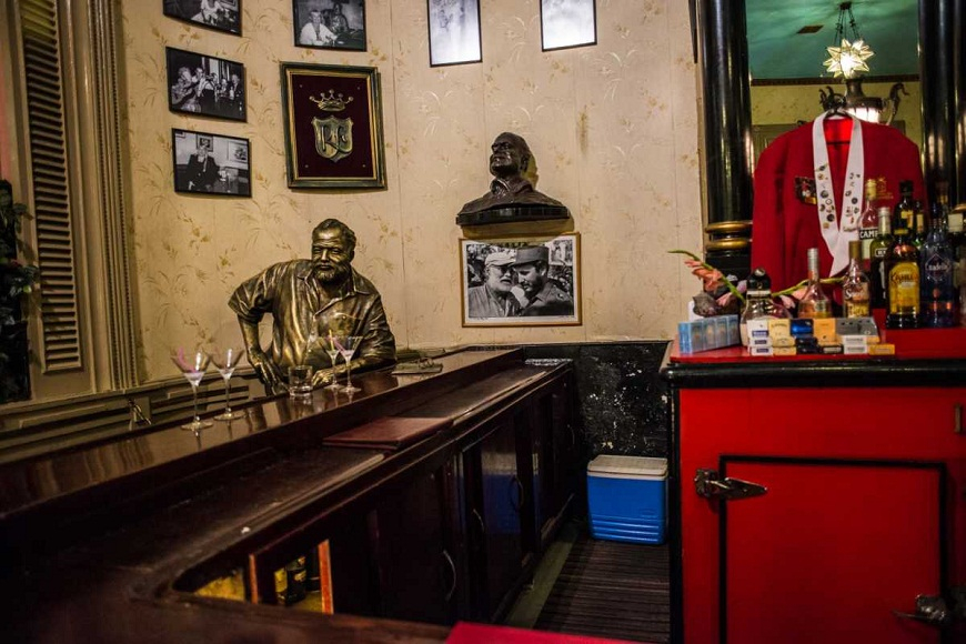 Celebran 205 años de importante bar-restaurante de Cuba