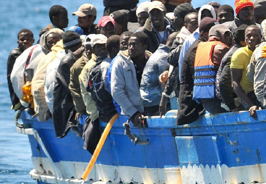 Desembarcan en Italia durante enero casi cinco mil inmigrantes
