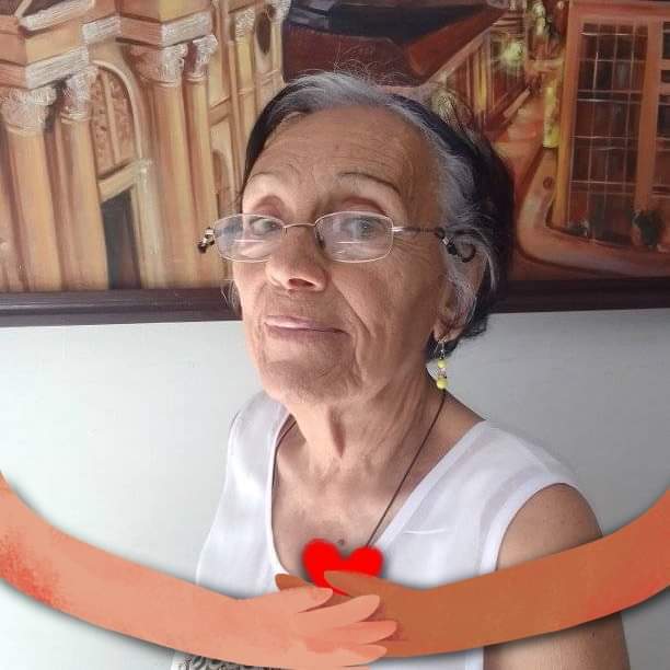 A sus 80 años Miriam de los Ángeles Morales Villalón, jubilada del sector de la Cultura y reincorporada como bibliotecaria al Centro Cultural Pedro Meurice, se alzó con el Premio Nacional Por la Obra de la Vida Stgo bibliotecarios 2