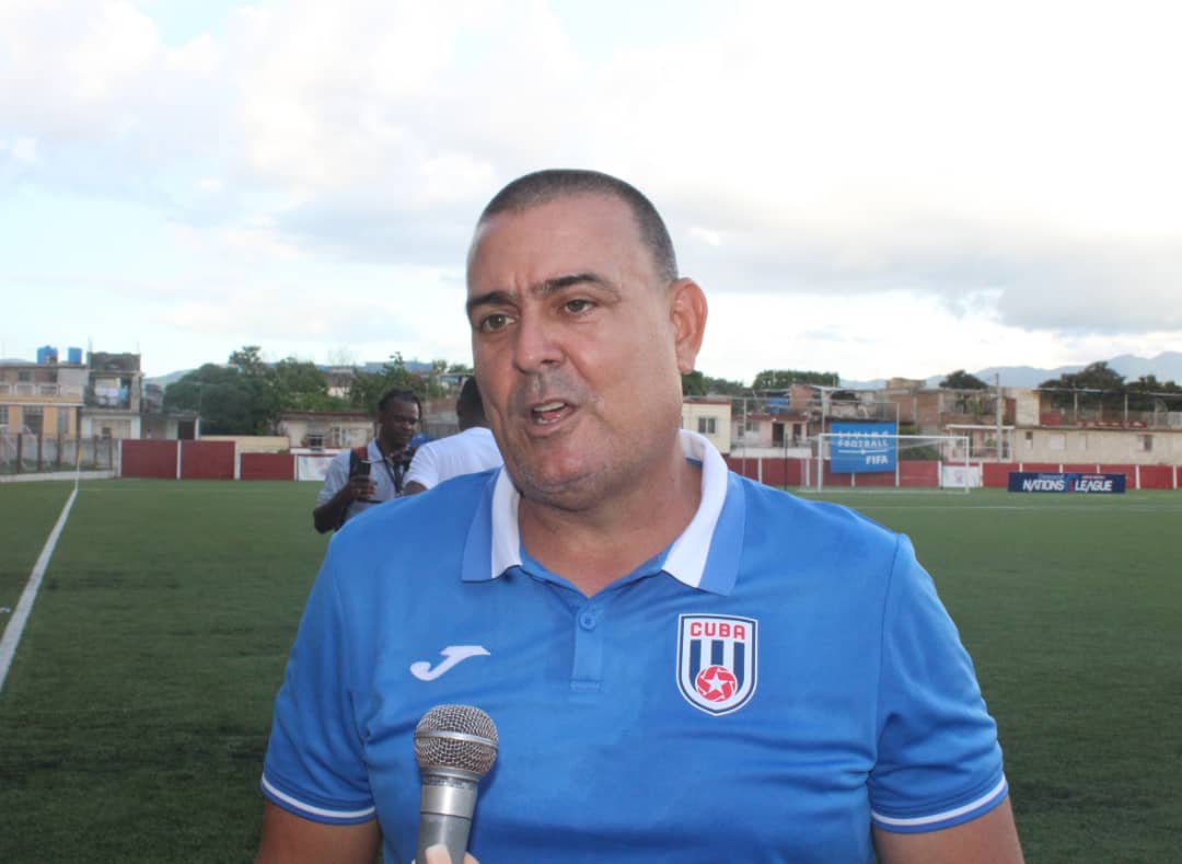 Yunielys Castillo director técnico de Cuba