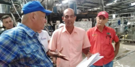 Visita gubernamental se enfoca en la economía, la producción y los servicios