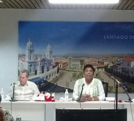 Ejercer un gobierno que controla y responde al pueblo que lo eligió