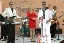 “Los Blues”, el poeta Heredia… en dedicatoria en Santiago por Día de la Cultura Cubana