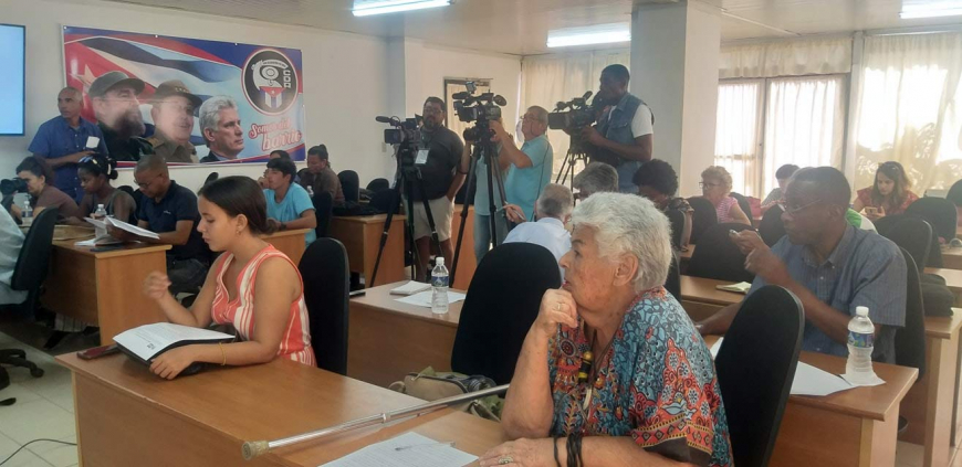 Despliega organización de masas en Cuba programa por su X Congreso