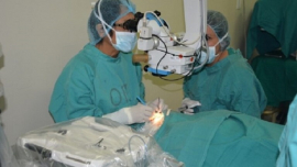 EEUU obstaculiza cirugía de catarata a 13 mil enfermos en Cuba