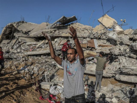 Israel mantiene bajo fuego a Gaza, en medio de crisis humanitaria