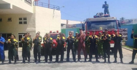 Reconocen a bomberos que participaron en la extinción del fuego en Matanzas