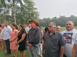 Campesinos santiagueros reciben condecoraciones estatales