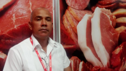 Empresa Cárnica de Granma diversifica sus producciones en ExpoCaribe 2025