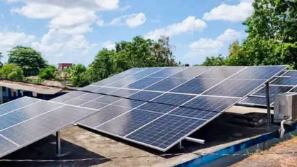 Refuerzan telecomunicaciones en poblado santiaguero con energía solar