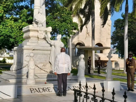 Encabeza Salvador Valdés homenaje a Céspedes en Santiago de Cuba