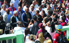 Reinicia presidente cubano recorridos por los territorios