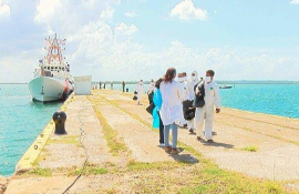 Guardacostas de EEUU devuelven a Cuba 185 migrantes irregulares