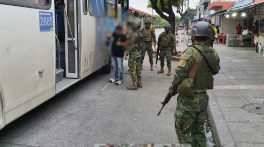 Gobierno de Ecuador continuará operativos militares de seguridad